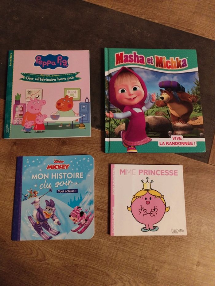 Lot livres fille