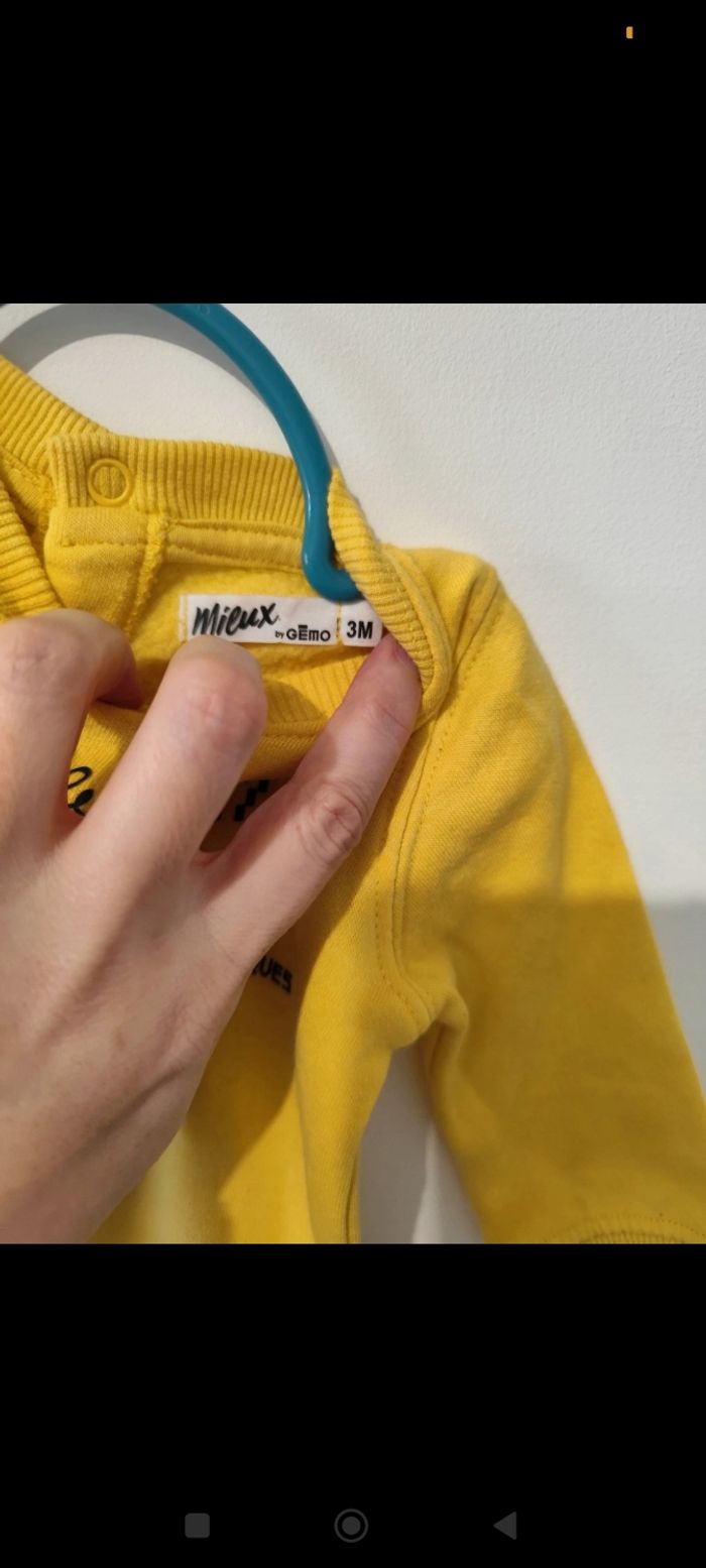 Sweat 3 mois - photo numéro 3