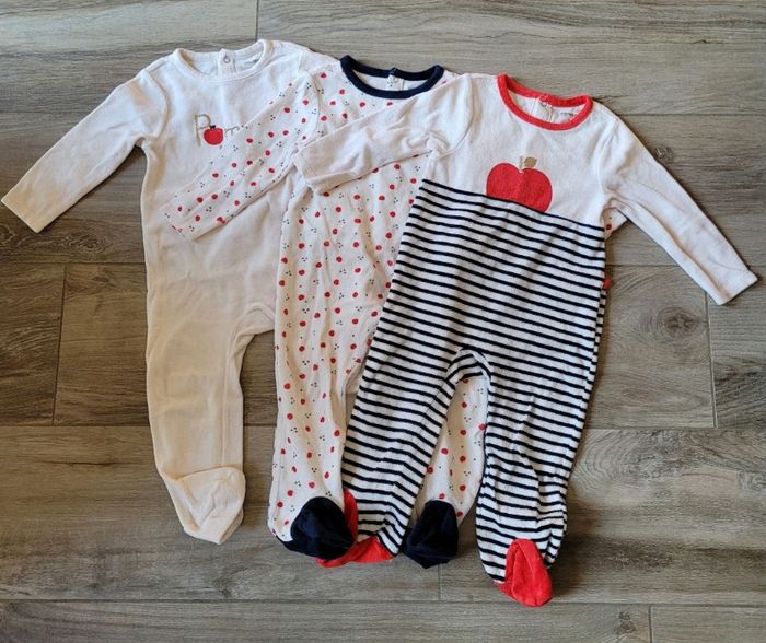 Lot de 3 pyjamas velours taille 24 mois