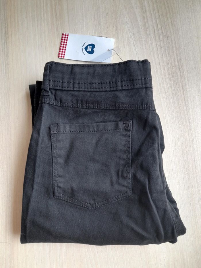 Pantalon slim neuf - photo numéro 3