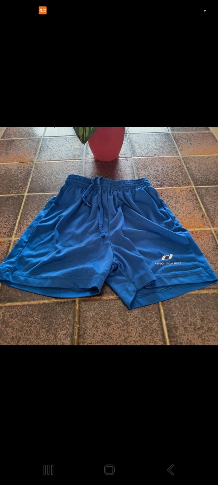 Short sport