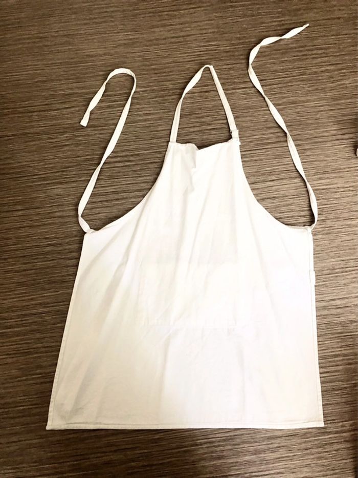 tablier blanc avec bavette - photo numéro 2