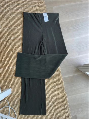 Pantalon léger ample Mango