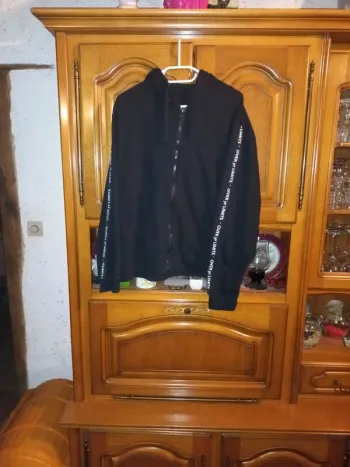 Sweat à capuche taille 40 42