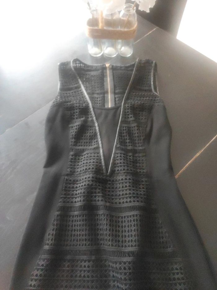 Robe cintrée - photo numéro 3