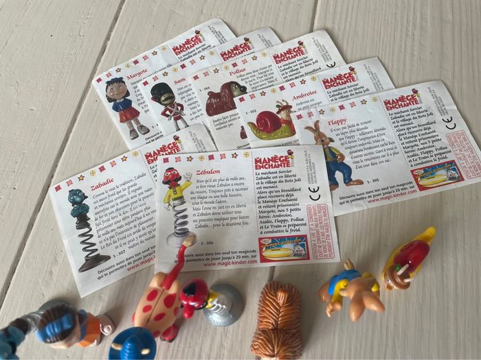Lot de 7 figurines montables Magic Kinder Manège enchanté 2005 + Bpz - photo numéro 2