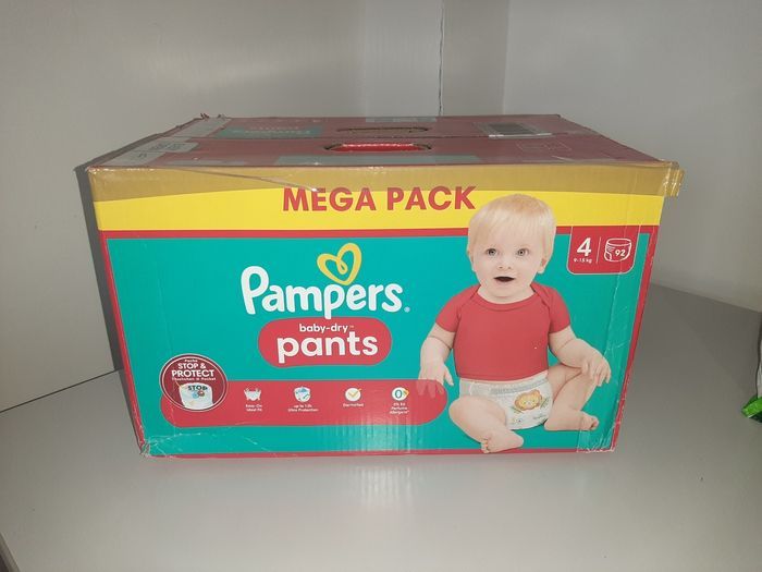 Couches Pampers - photo numéro 1