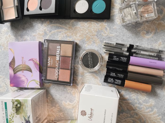 Lots cosmétiques - photo numéro 2