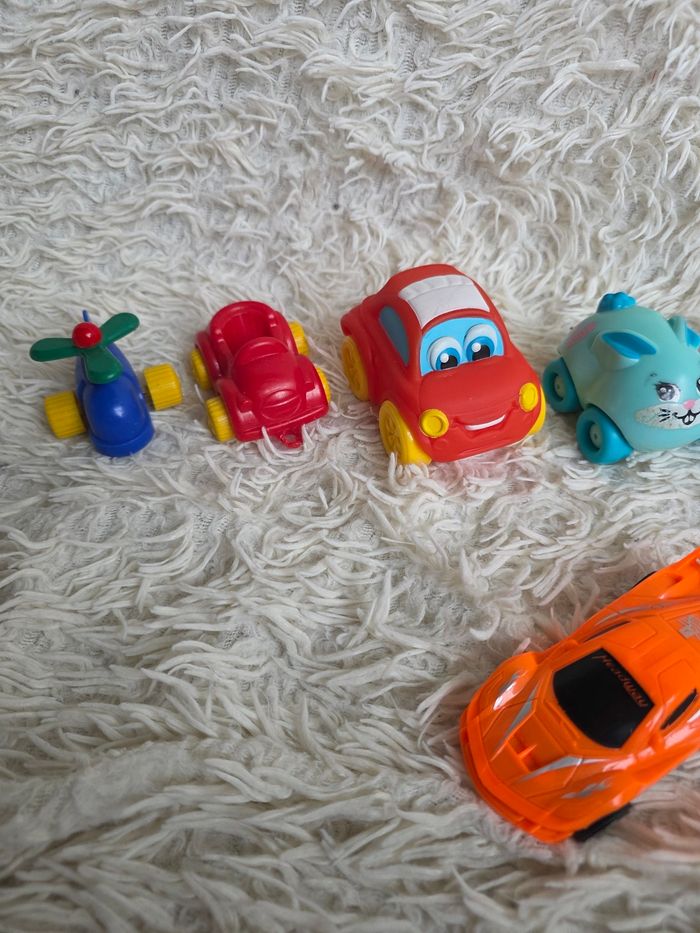 Voiture 1 er age / lot de 7 /pour jeune enfant - photo numéro 2