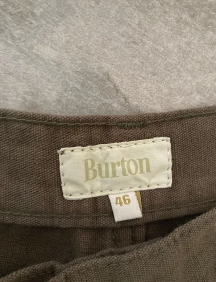 Pantalon marque Burton taille 46 en très bon état - photo numéro 2