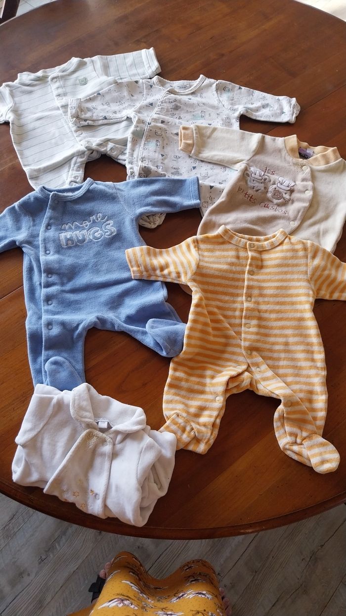 Lot de 14 vêtements