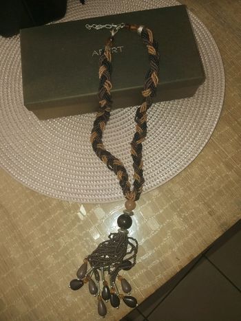 Superbe collier Apart