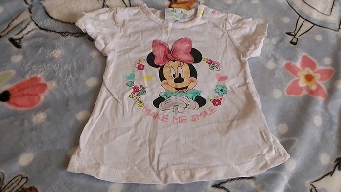 T-shirt Disney Minnie 12 mois neuf
