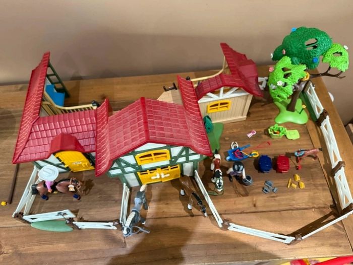 Playmobil set 6926 Riding Stables Club d'équitation
- photo numéro 8