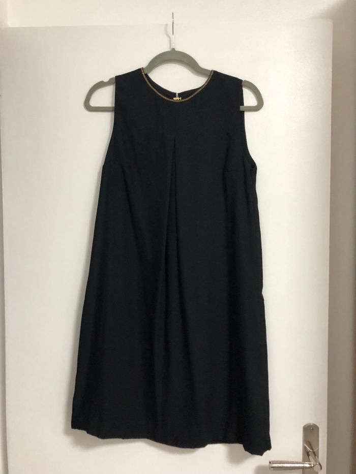 Superbe belle robe classe voile H&M noire et dorée en taille 40 - photo numéro 1