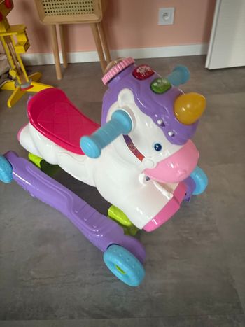 Licorne à bascule