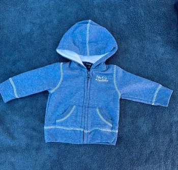 Veste zippé à capuche – 6 mois