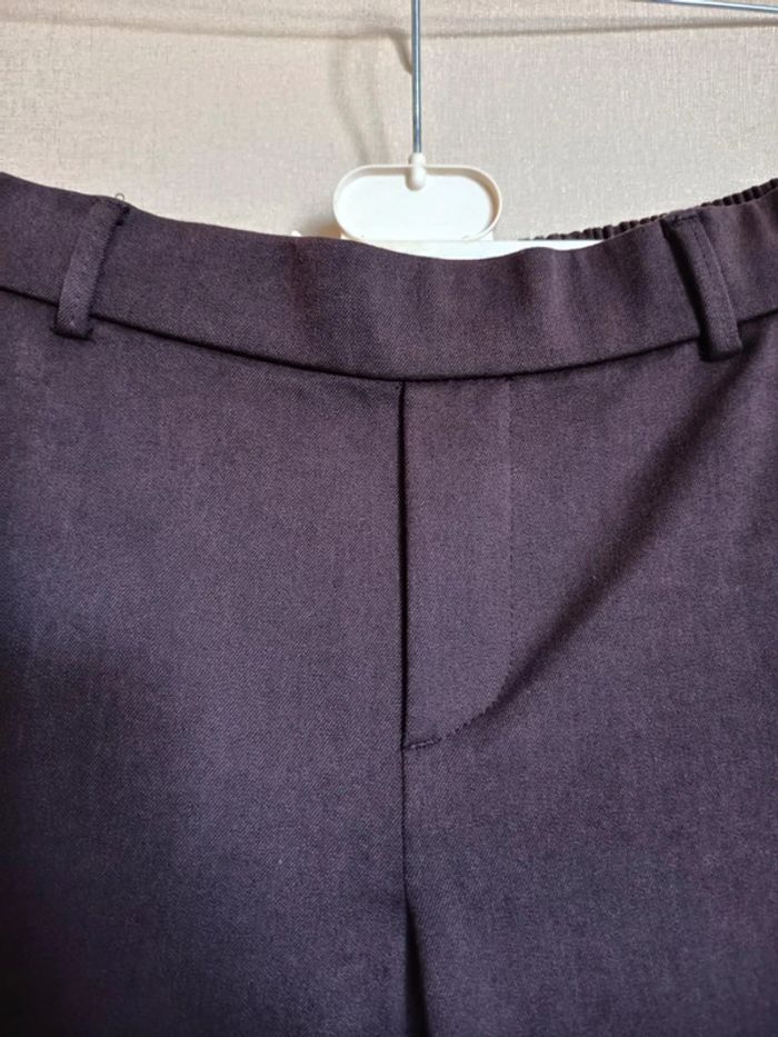 Pantalon . Marque Vero Moda. - photo numéro 2