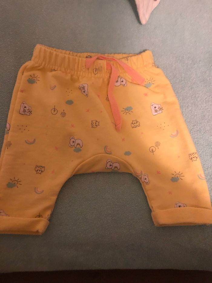 Joli ensemble bébé fille 1/3 mois - photo numéro 2