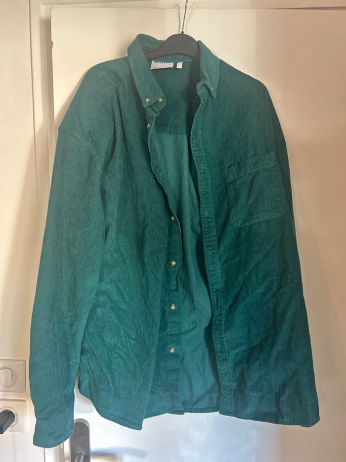 Sur chemise velour vert