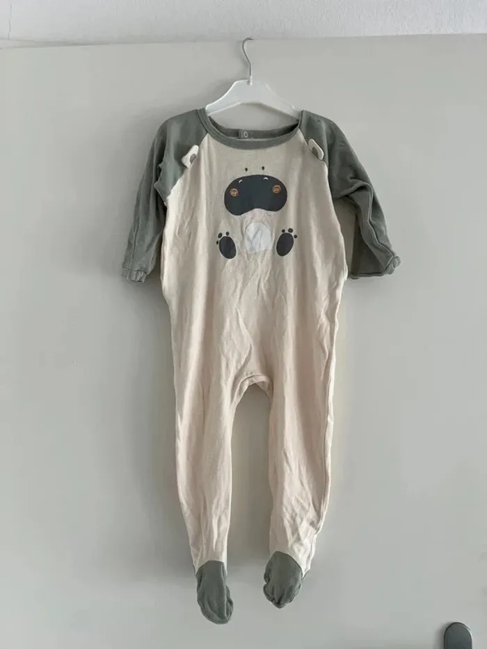 Pyjama enfant avec pieds