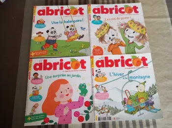 Lot de 4 livres "Abricot".
