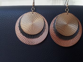 Boucles d oreilles 3 tons - TBE