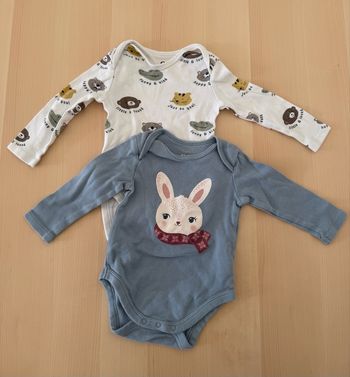 Lot 2 bodys manches longues C&A – 3-6 mois / 68 cm