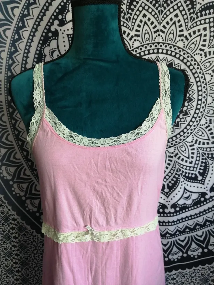 Nuisette vintage rose côtelé avec dentelle jaune pastel / tout simplement / (46-48) - photo numéro 2