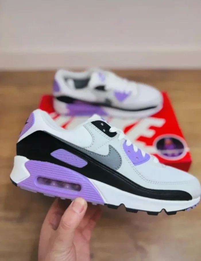 Nike Air Max 90 White Cool Grey Violet Lilac Taille 42