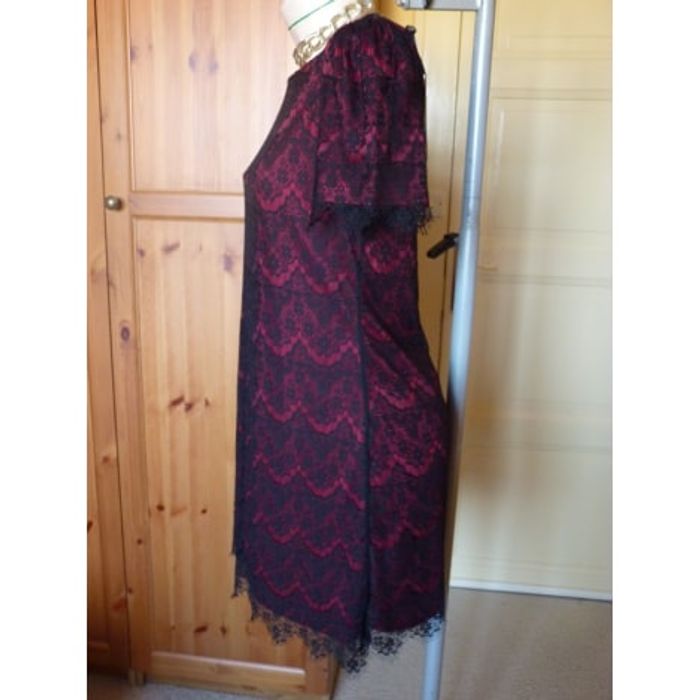 Iska London - Robe dentelle -  Taille 42 - photo numéro 7
