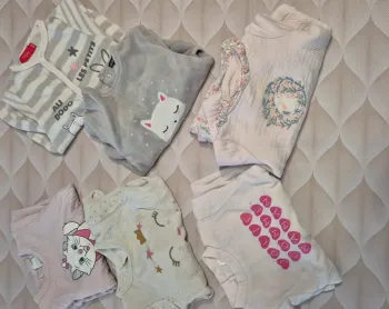 Lot 6 pyjamas