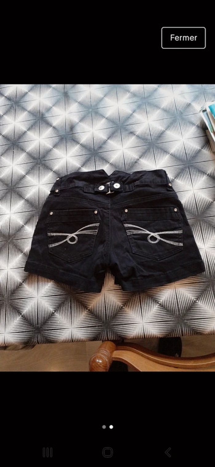 Short noir - photo numéro 2