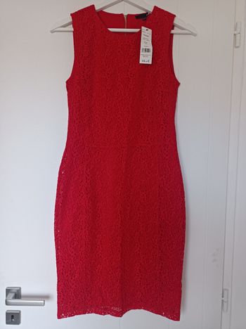 Robe dentelle rouge