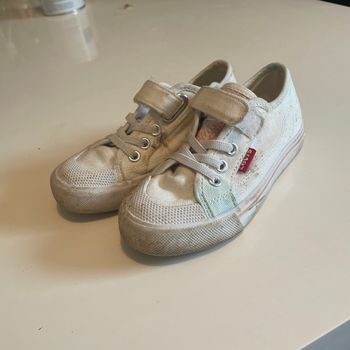Des chaussures