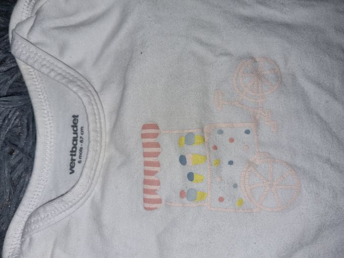 Lot 2 bodies 6mois - photo numéro 5