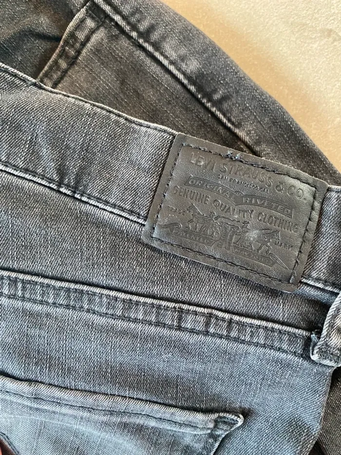 Jeans levis noir - photo numéro 5