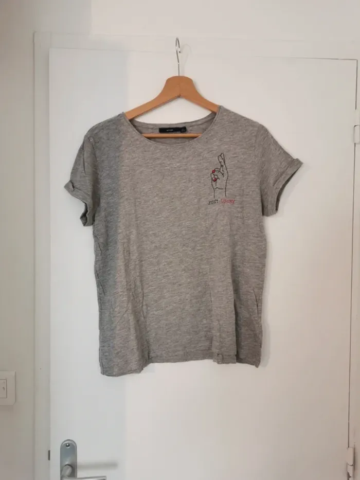T shirt brodé