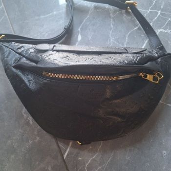 Sac banane louis vuitton