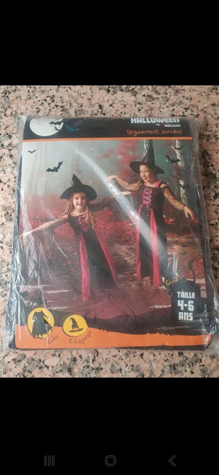 Déguisement sorcière taille 4-6ans neuf