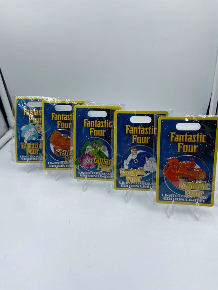Lot de 5 Pin’s Marvel – Les Quatre Fantastiques & leurs Ennemis – Édition Limitée - Disney / 5sur5