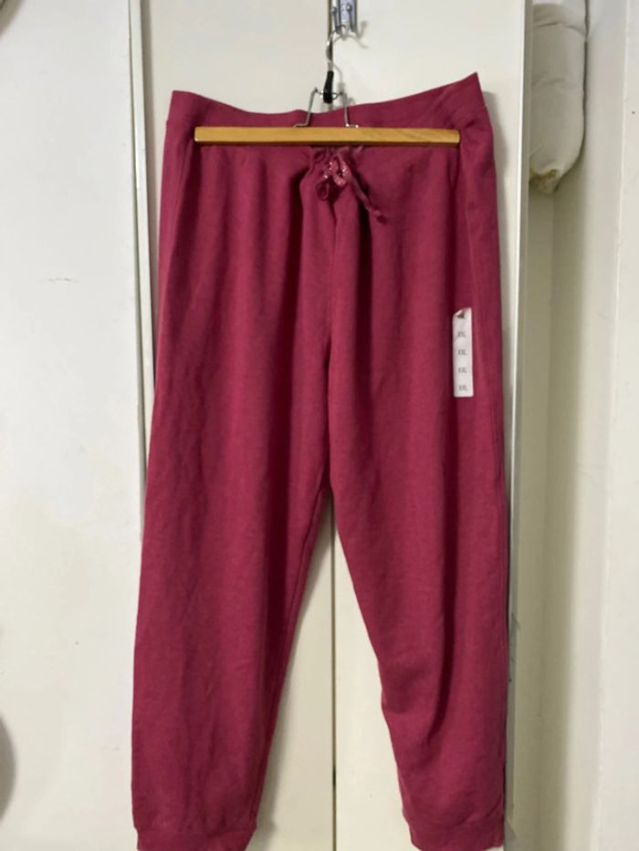 jogging, taille 46/48 .