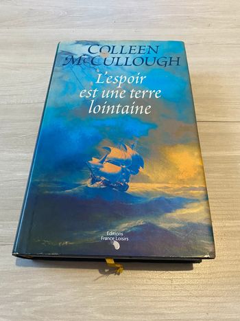 L'espoir est une terre lointaine Par Mccullough Colleen