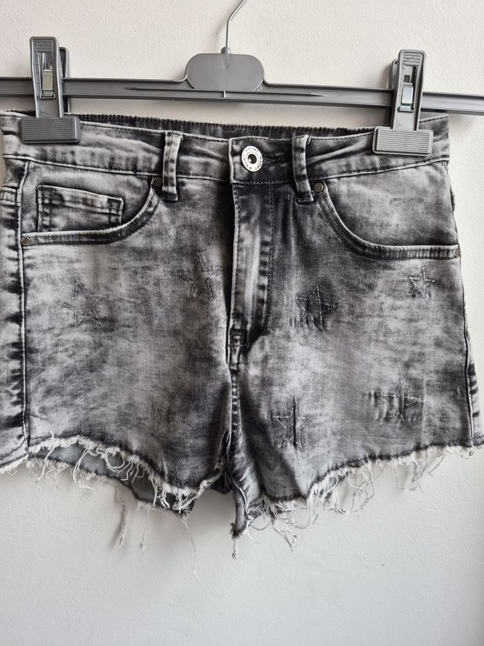 Short jeans femme XS - photo numéro 1