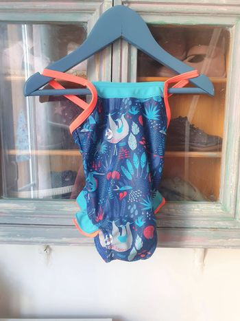 Maillot de bain taille 12/18 mois