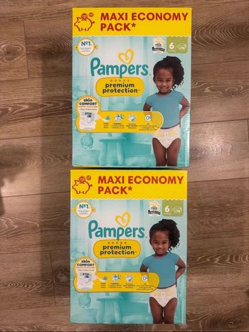Lot de couches Pampers premium protection taille 6