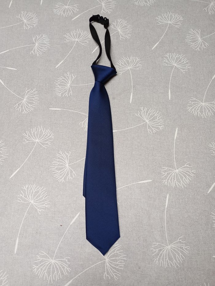 Cravate avec élastique - photo numéro 1