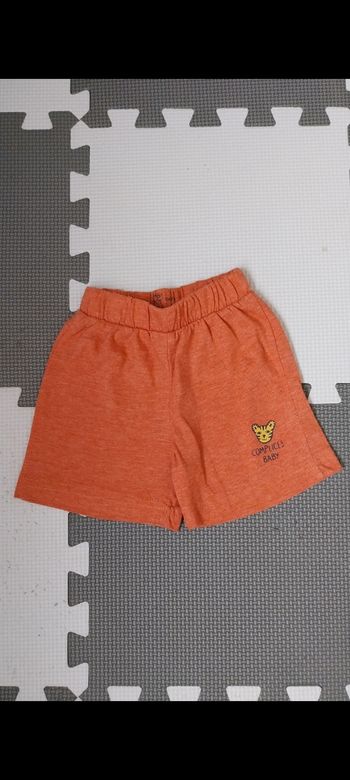 Short léger taille 9 mois