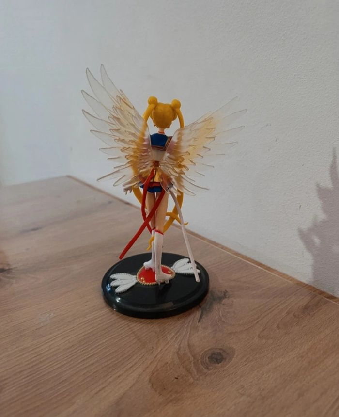 Figurine sailor Moon bootleg - photo numéro 2