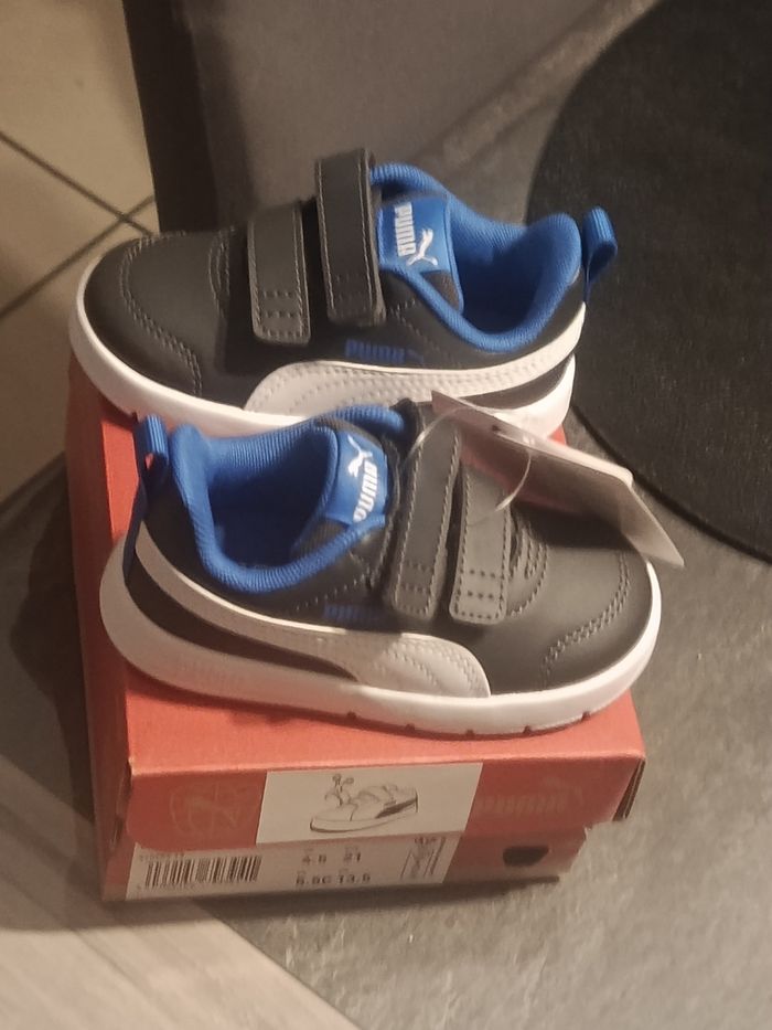 Basket puma taille 21 neuf